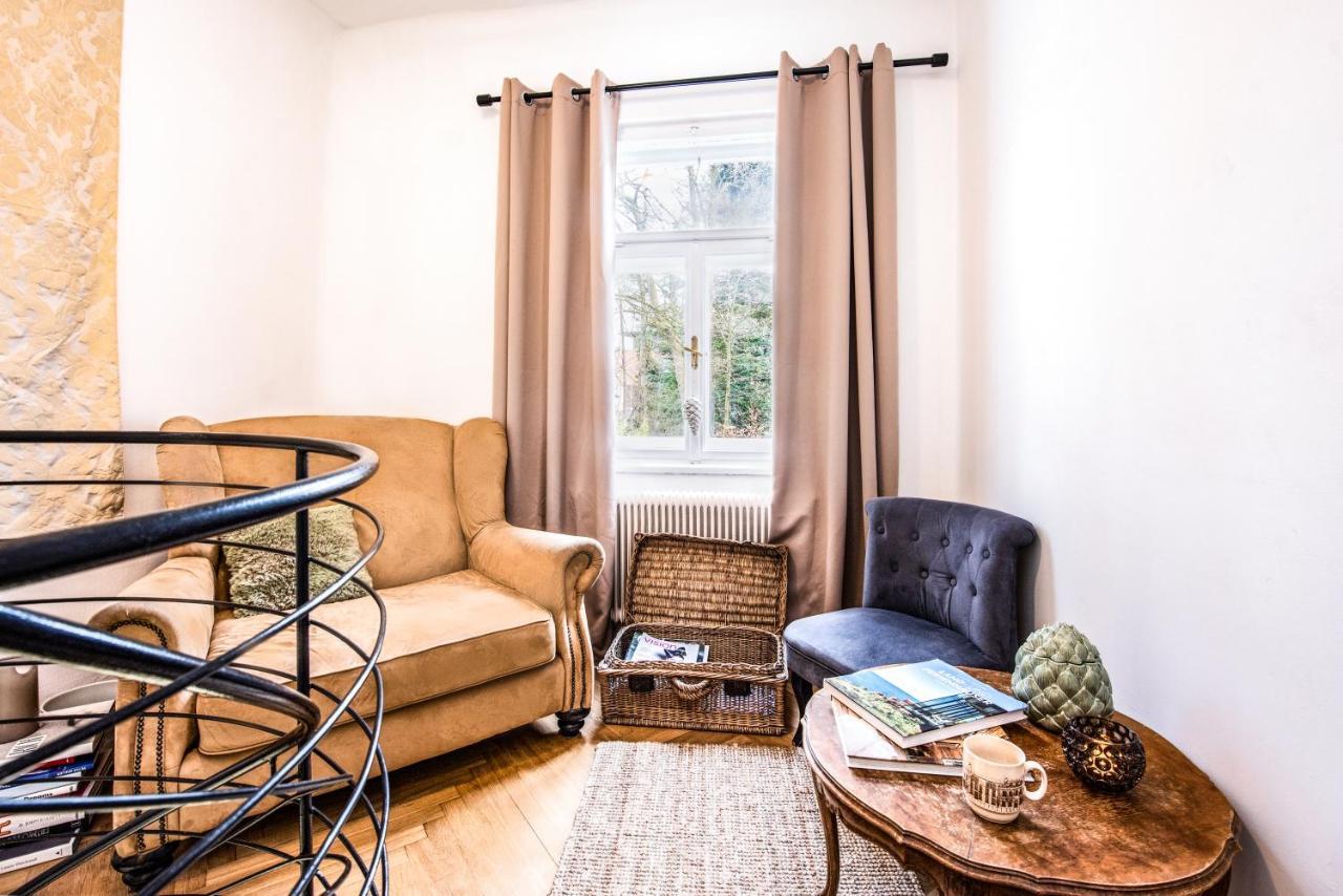 Villa Family Wellhouse Garden Direct In Salzburg, Sunny Big Garden, Up To 16 Pax, Bikes For Free, Bbq, Sunbeds, Parking For Free, 15 Min Sound Of Music