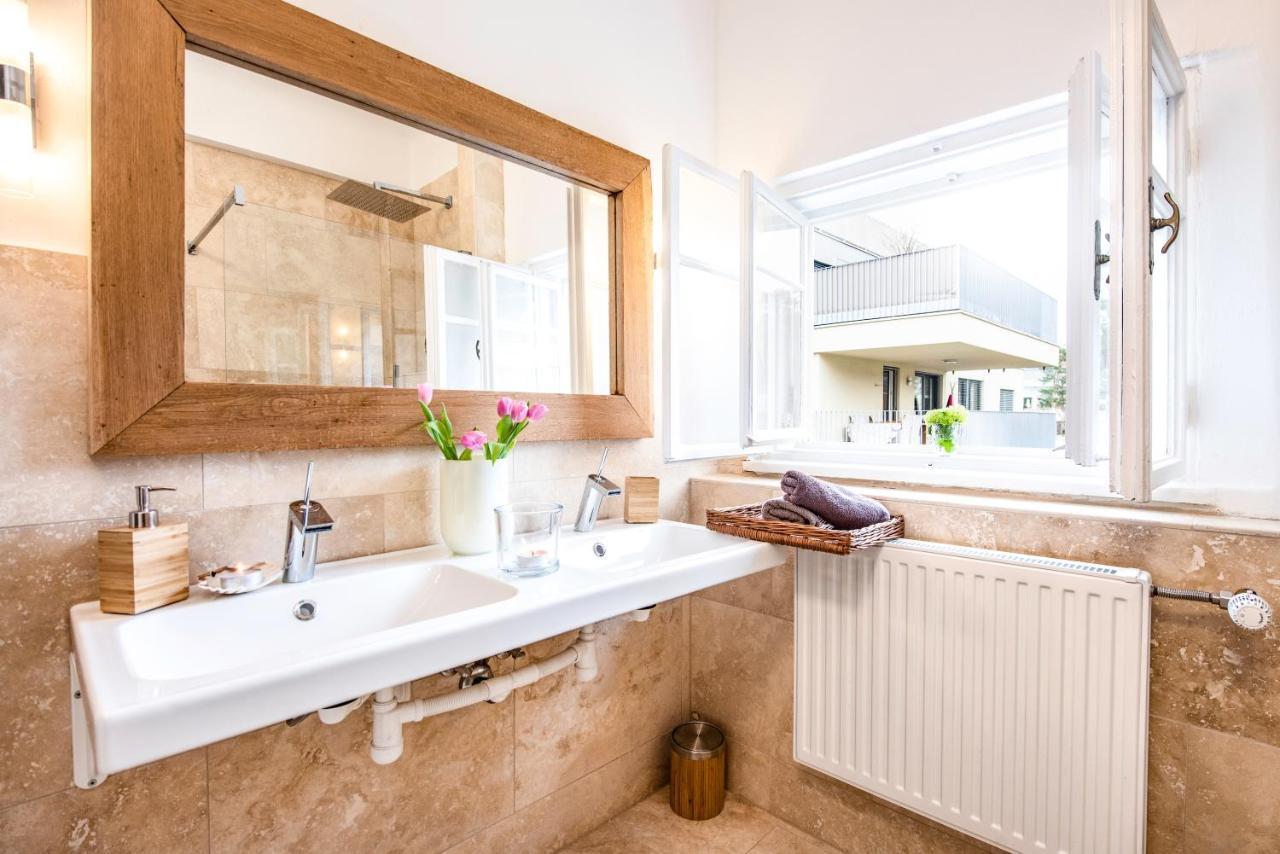 Family Wellhouse Garden Direct In Salzburg, Sunny Big Garden, Up To 16 Pax, Bikes For Free, Bbq, Sunbeds, Parking For Free, 15 Min Sound Of Music Salzburg