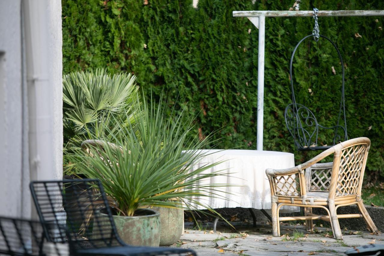 Villa Family Wellhouse Garden Direct In Salzburg, Sunny Big Garden, Up To 16 Pax, Bikes For Free, Bbq, Sunbeds, Parking For Free, 15 Min Sound Of Music *