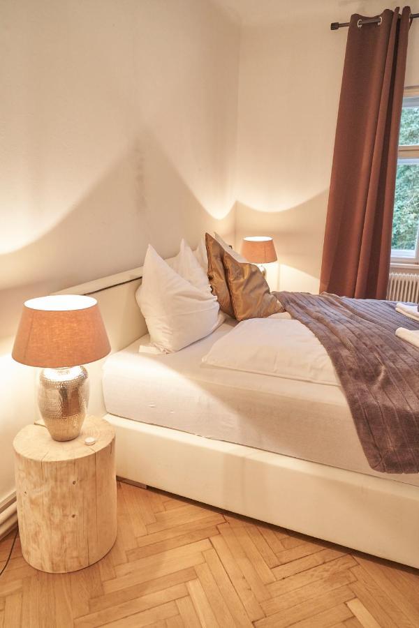 Villa Family Wellhouse Garden Direct In Salzburg, Sunny Big Garden, Up To 16 Pax, Bikes For Free, Bbq, Sunbeds, Parking For Free, 15 Min Sound Of Music Salzburg