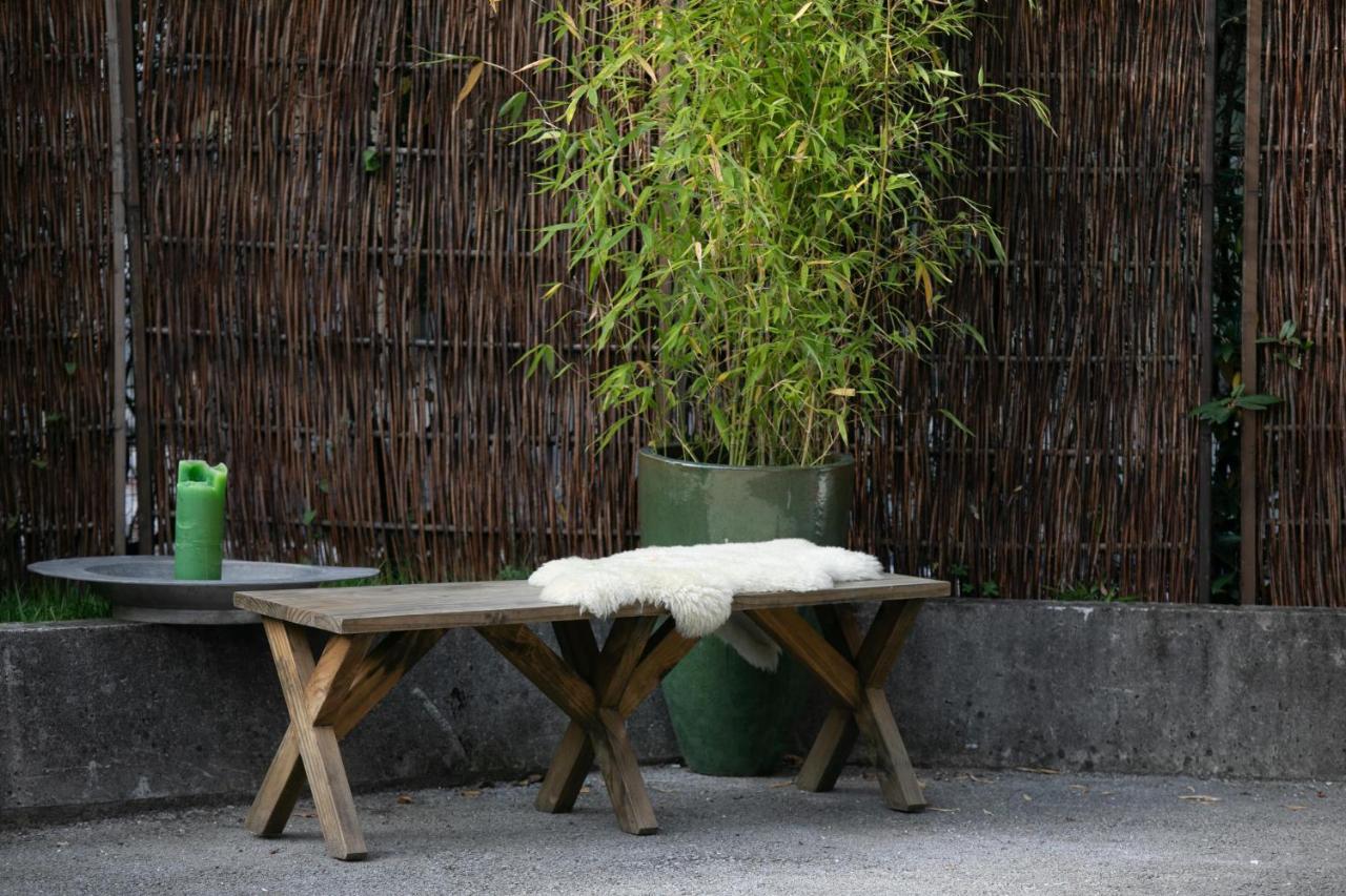 Family Wellhouse Garden Direct In Salzburg, Sunny Big Garden, Up To 16 Pax, Bikes For Free, Bbq, Sunbeds, Parking For Free, 15 Min Sound Of Music