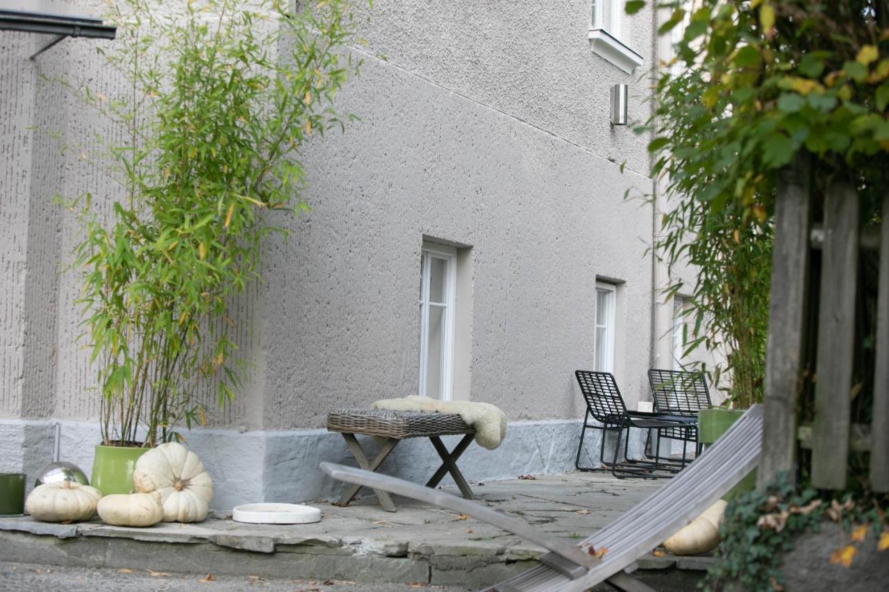 Family Wellhouse Garden Direct In Salzburg, Sunny Big Garden, Up To 16 Pax, Bikes For Free, Bbq, Sunbeds, Parking For Free, 15 Min Sound Of Music Villa Salzburg