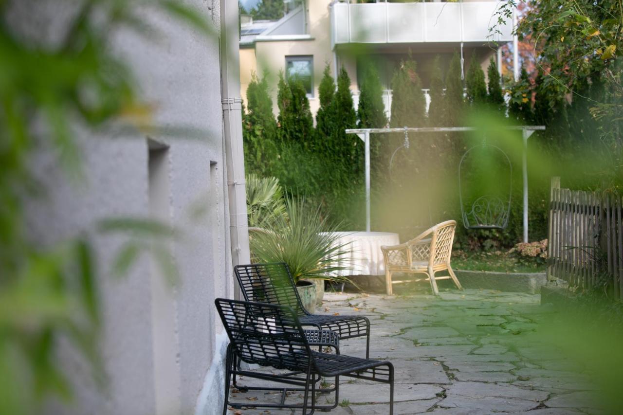 Family Wellhouse Garden Direct In Salzburg, Sunny Big Garden, Up To 16 Pax, Bikes For Free, Bbq, Sunbeds, Parking For Free, 15 Min Sound Of Music * Salzburg