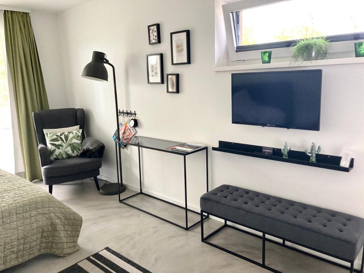 Kal's Apartment *
