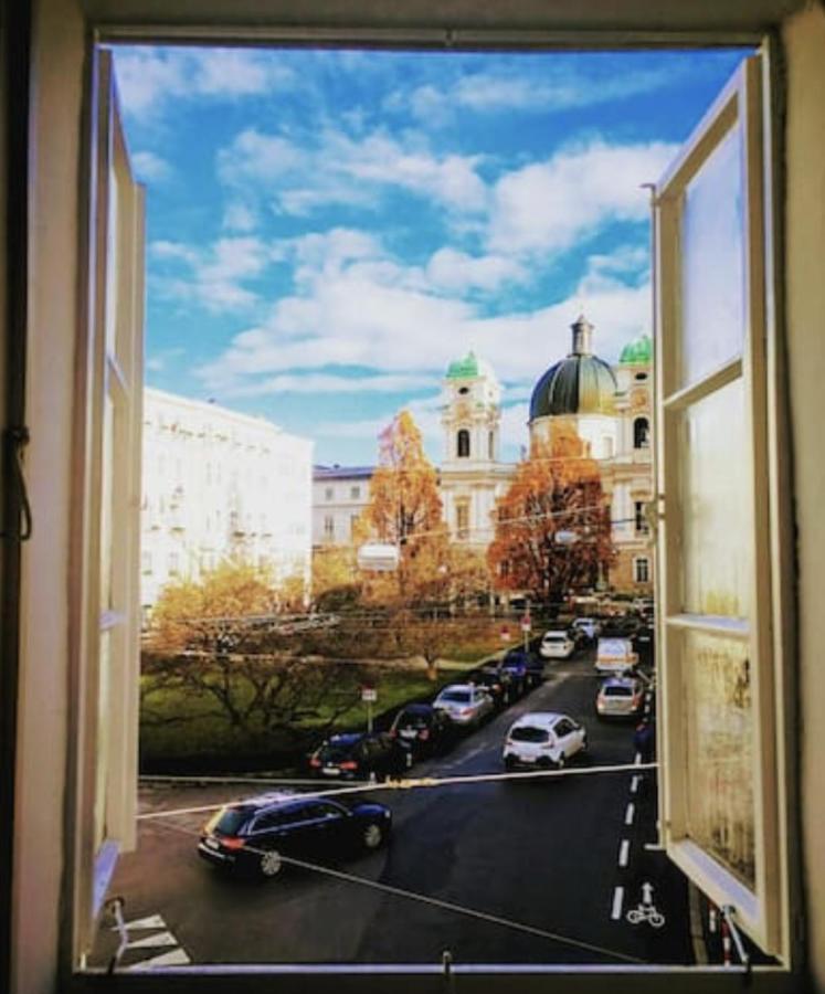Sishaus - View At Mozarts Hostel Salzburg