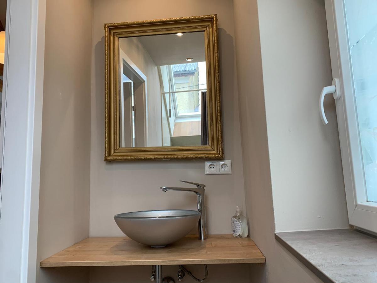 Book-A-Room Salzburg Apartment 5-6-7-8
