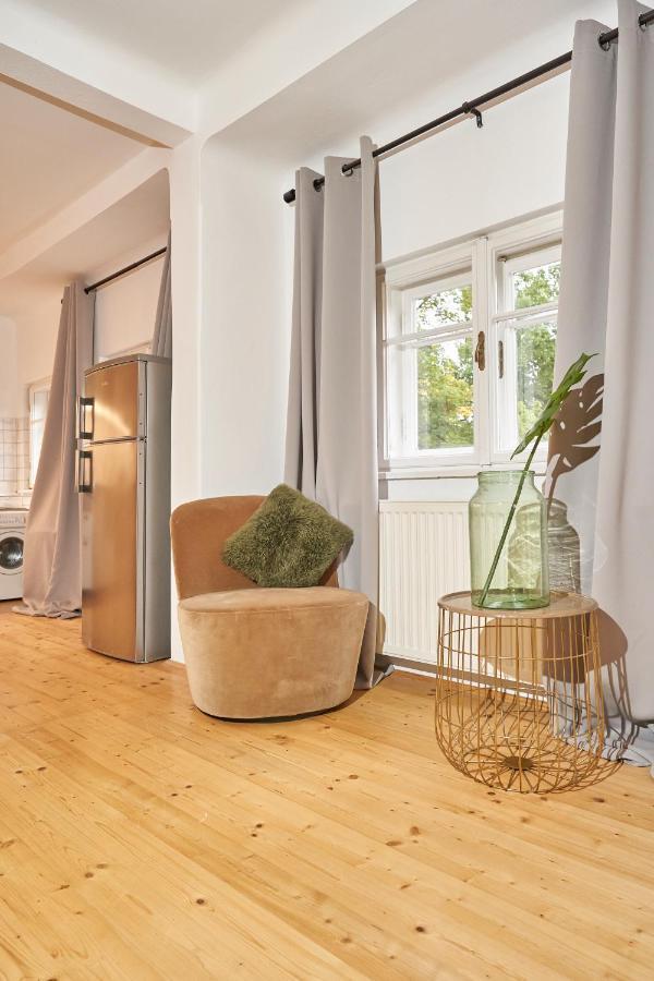 Family Wellhouse Garden Direct In Salzburg, Sunny Big Garden, Up To 16 Pax, Bikes For Free, Bbq, Sunbeds, Parking For Free, 15 Min Sound Of Music Villa Salzburg