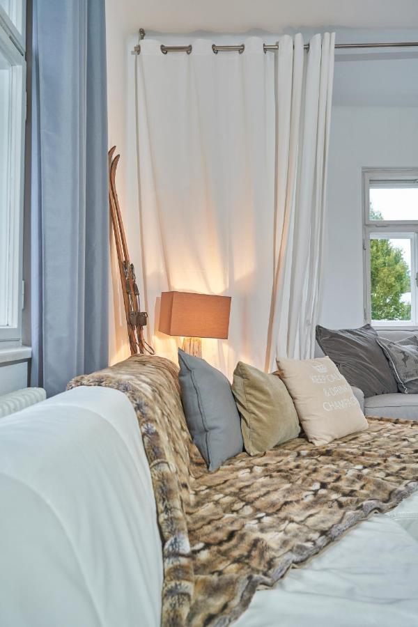 Family Wellhouse Garden Direct In Salzburg, Sunny Big Garden, Up To 16 Pax, Bikes For Free, Bbq, Sunbeds, Parking For Free, 15 Min Sound Of Music Villa