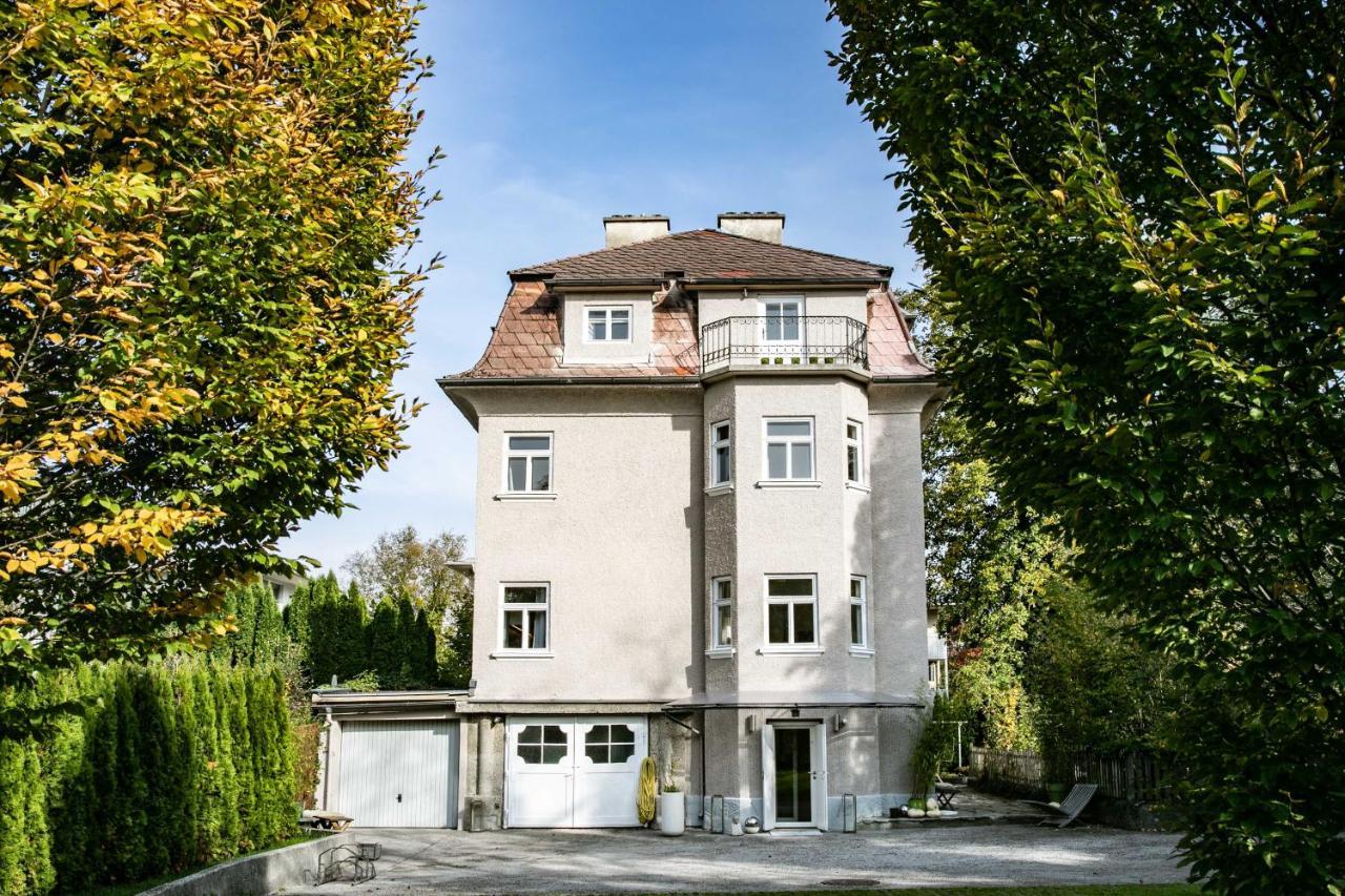 Family Wellhouse Garden Direct In Salzburg, Sunny Big Garden, Up To 16 Pax, Bikes For Free, Bbq, Sunbeds, Parking For Free, 15 Min Sound Of Music Villa *