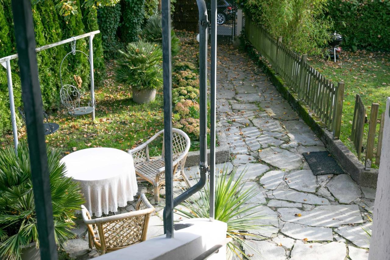 Villa Family Wellhouse Garden Direct In Salzburg, Sunny Big Garden, Up To 16 Pax, Bikes For Free, Bbq, Sunbeds, Parking For Free, 15 Min Sound Of Music *