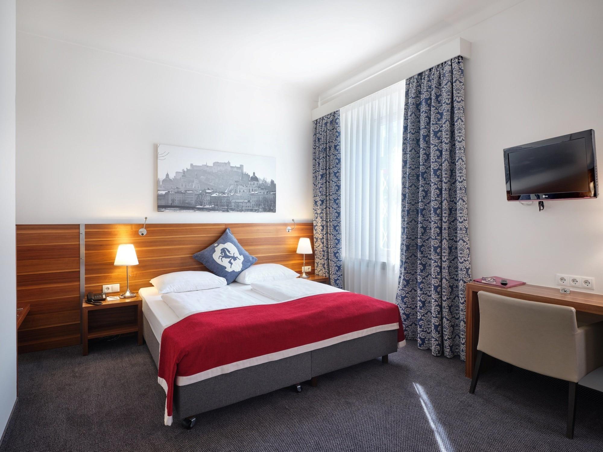 Carlton - Adults Only 4*