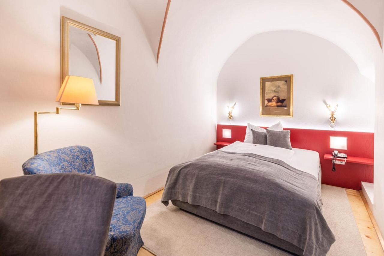 Hotel Wolf 4*