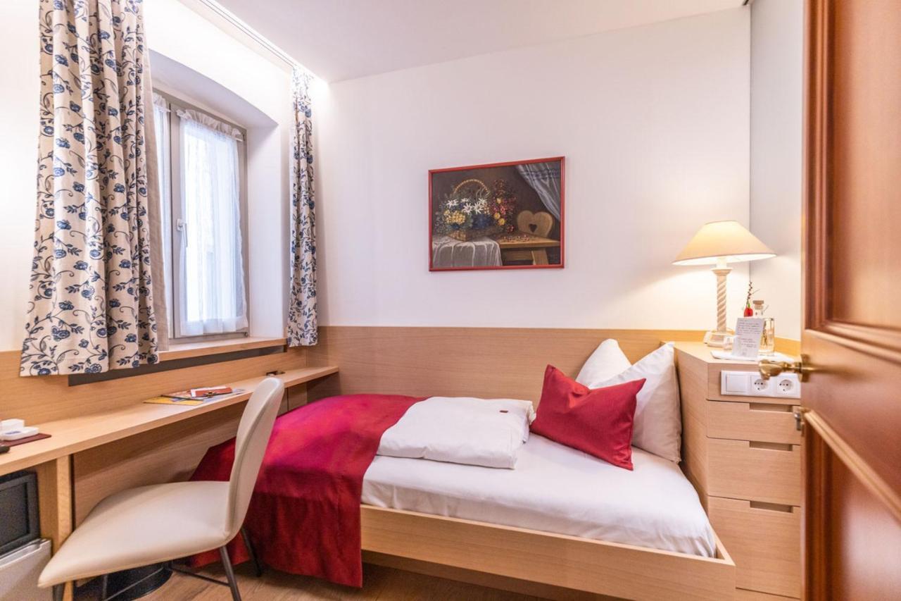 Wolf 4* Salzburg
