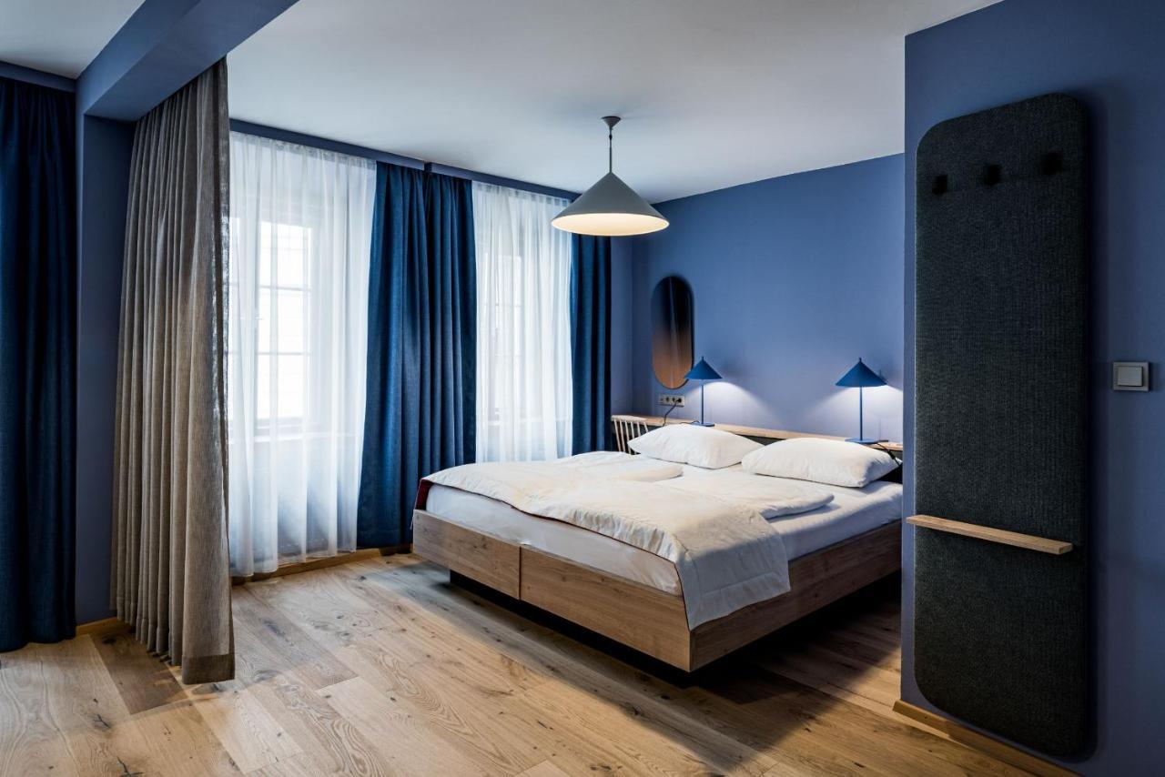 Hotel Altstadthotel Weisse Taube 4*