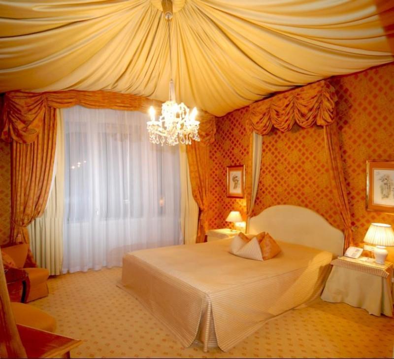 Bristol Hotel 5*