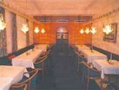 Vier Jahreszeiten Hotel 4*