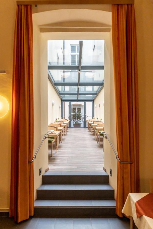 Gastehaus Im Priesterseminar Guest house 3*