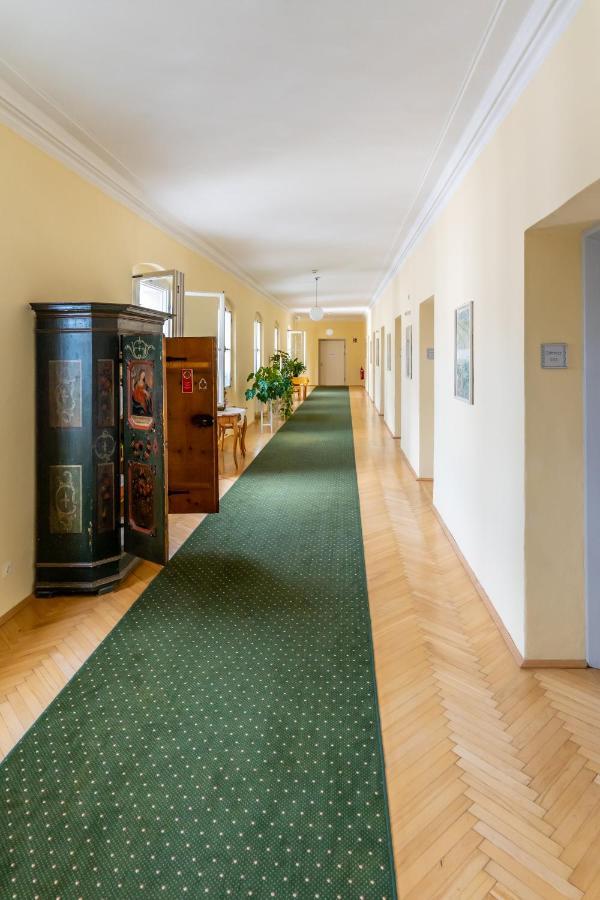 Gastehaus Im Priesterseminar Guest house