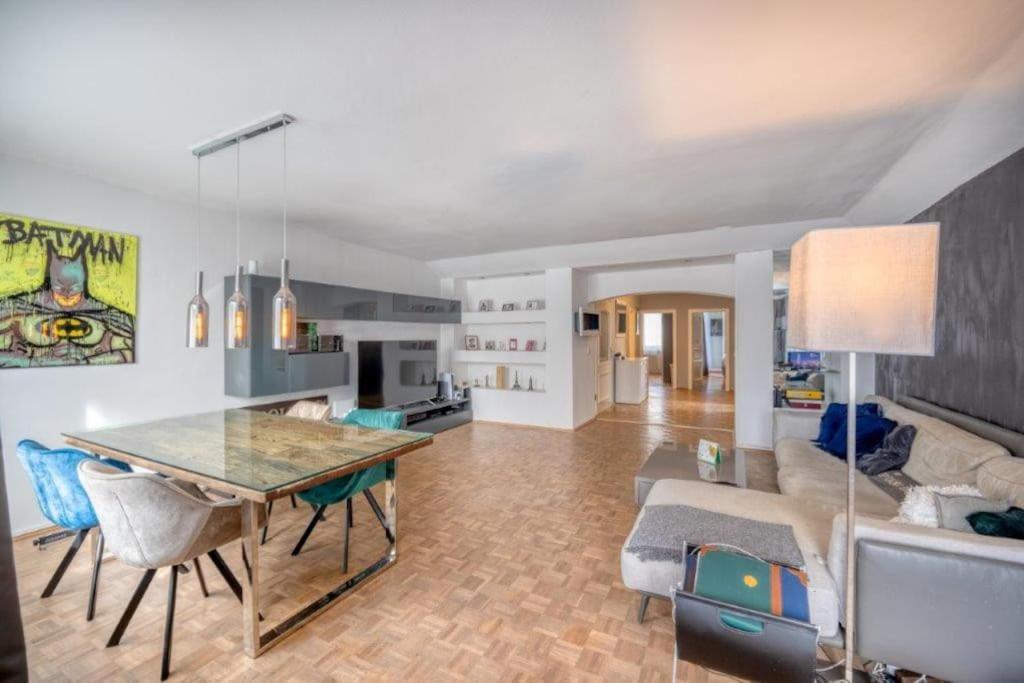 Dachgeschosswohnung Mit Bergpanorama *