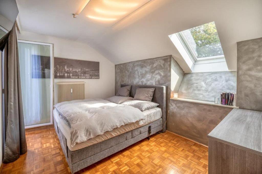 Dachgeschosswohnung Mit Bergpanorama