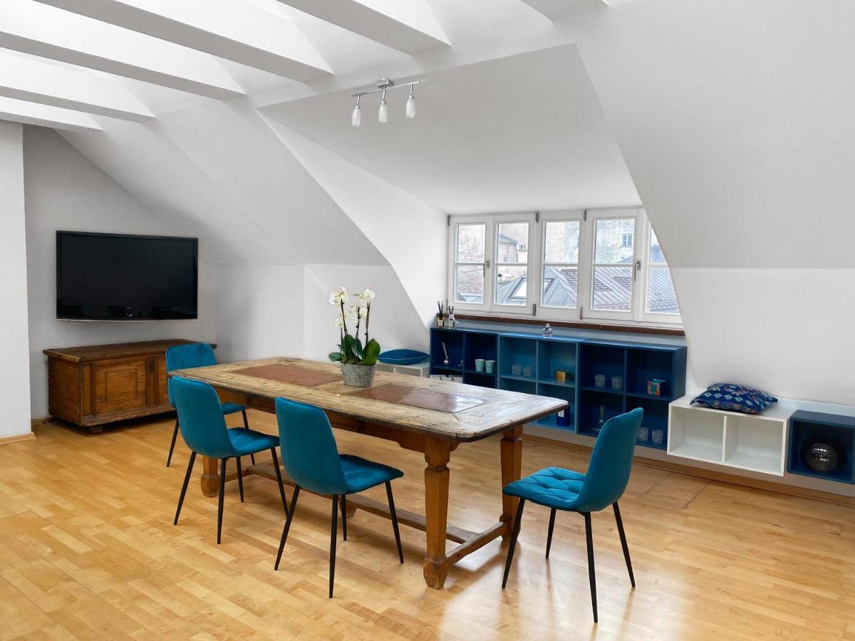 Apartment Ultimate Concierge Serviced Private Penthouse Apartment, In Altstadt