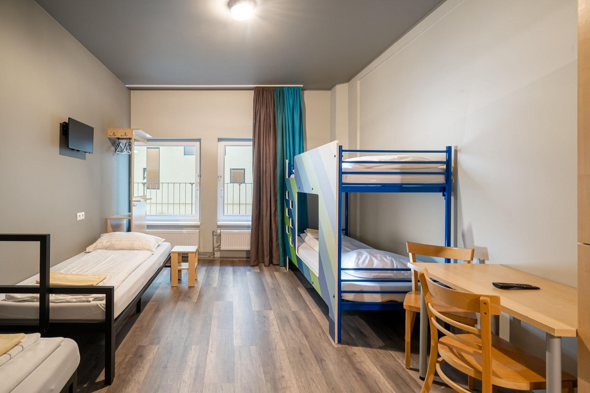 A&O Salzburg Hauptbahnhof Hostel *