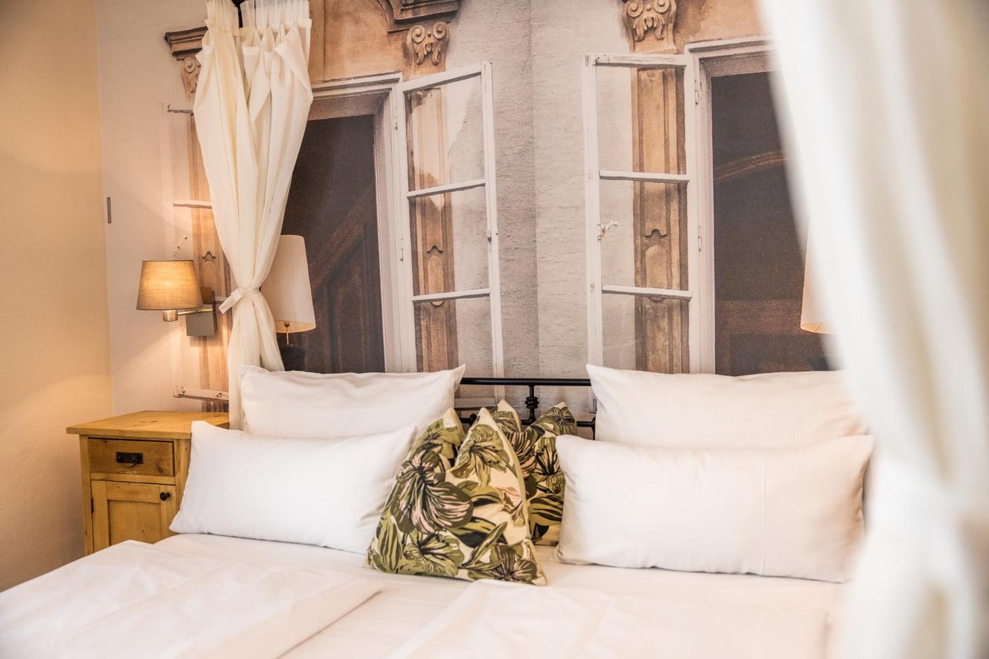 Hotel Boutiquehotel Amadeus 4*