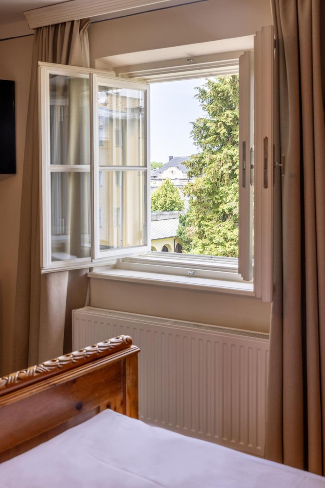 Boutiquehotel Amadeus 4*