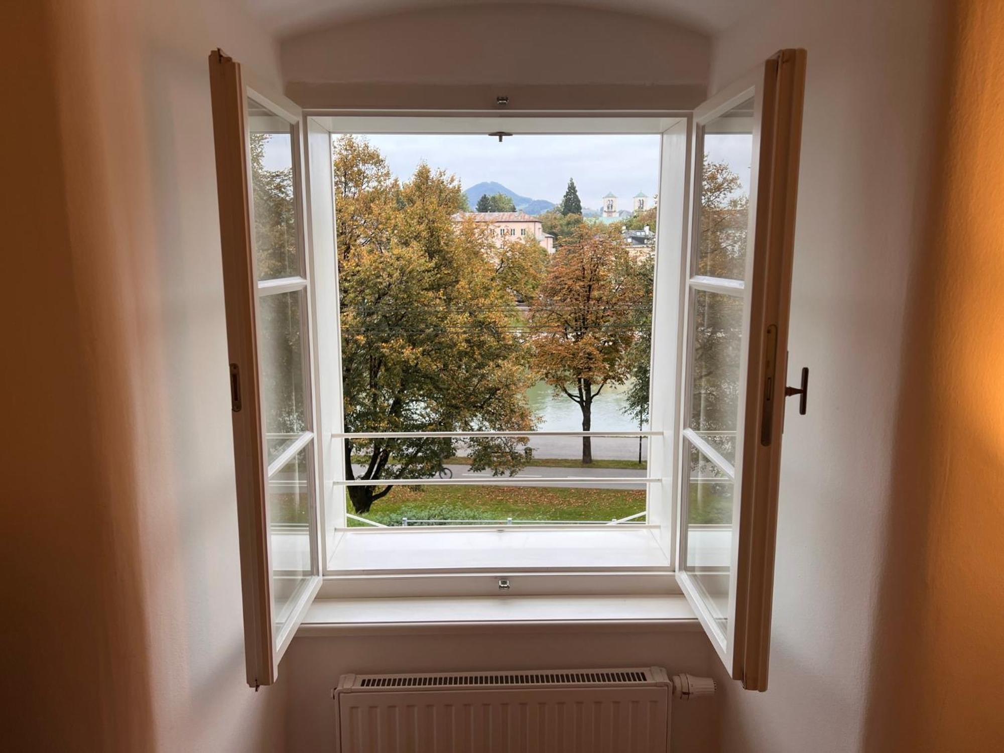 Palais Am Kai - Zentrale Lage, Kostenloser Parkplatz Privatunterkunft Salzburg