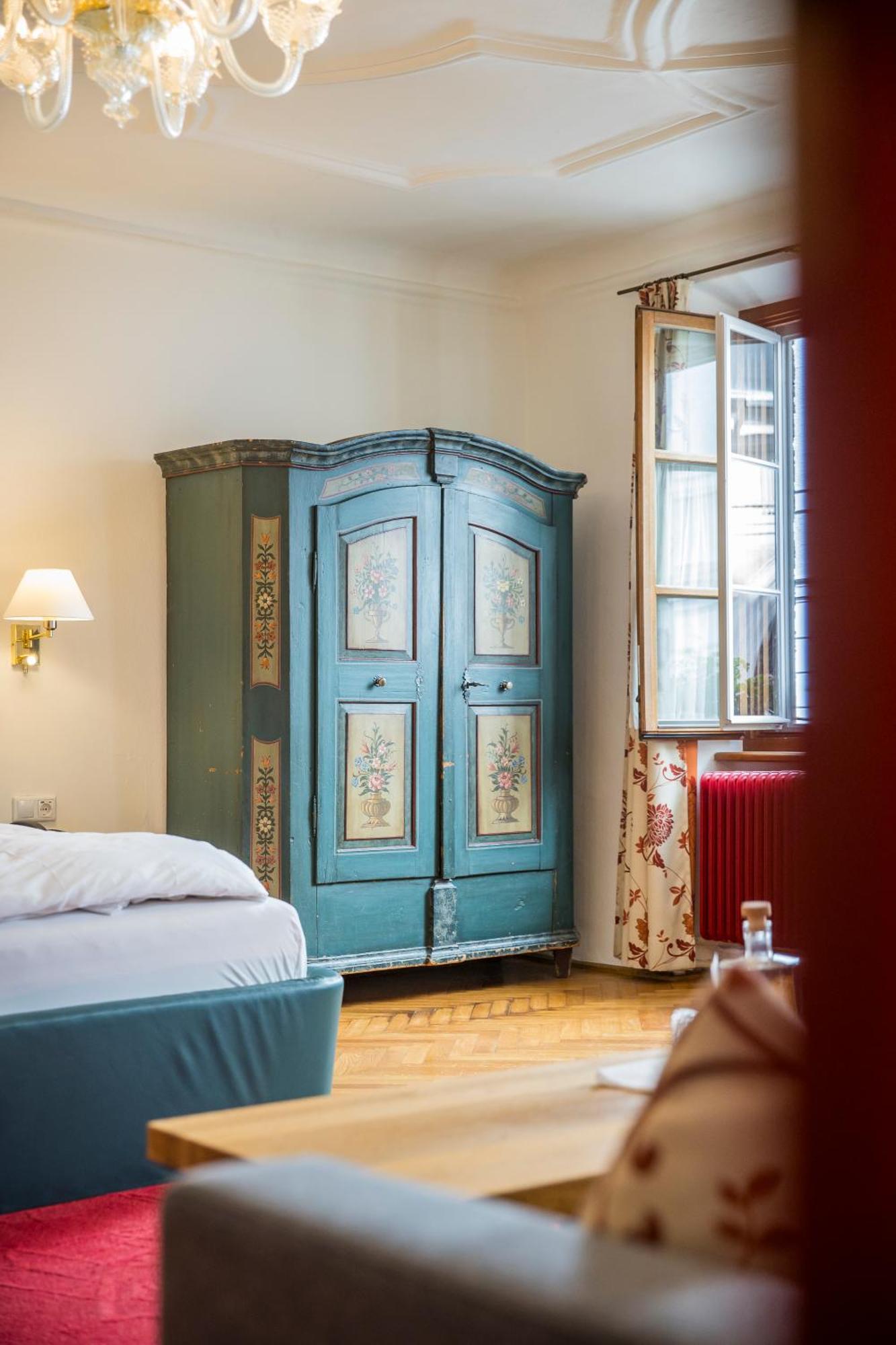 Wolf Hotel 4*