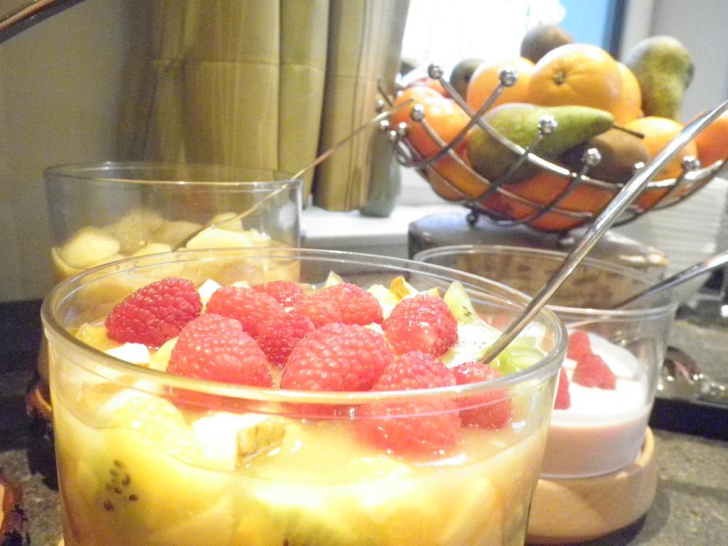 Guest house Ballwein 2*