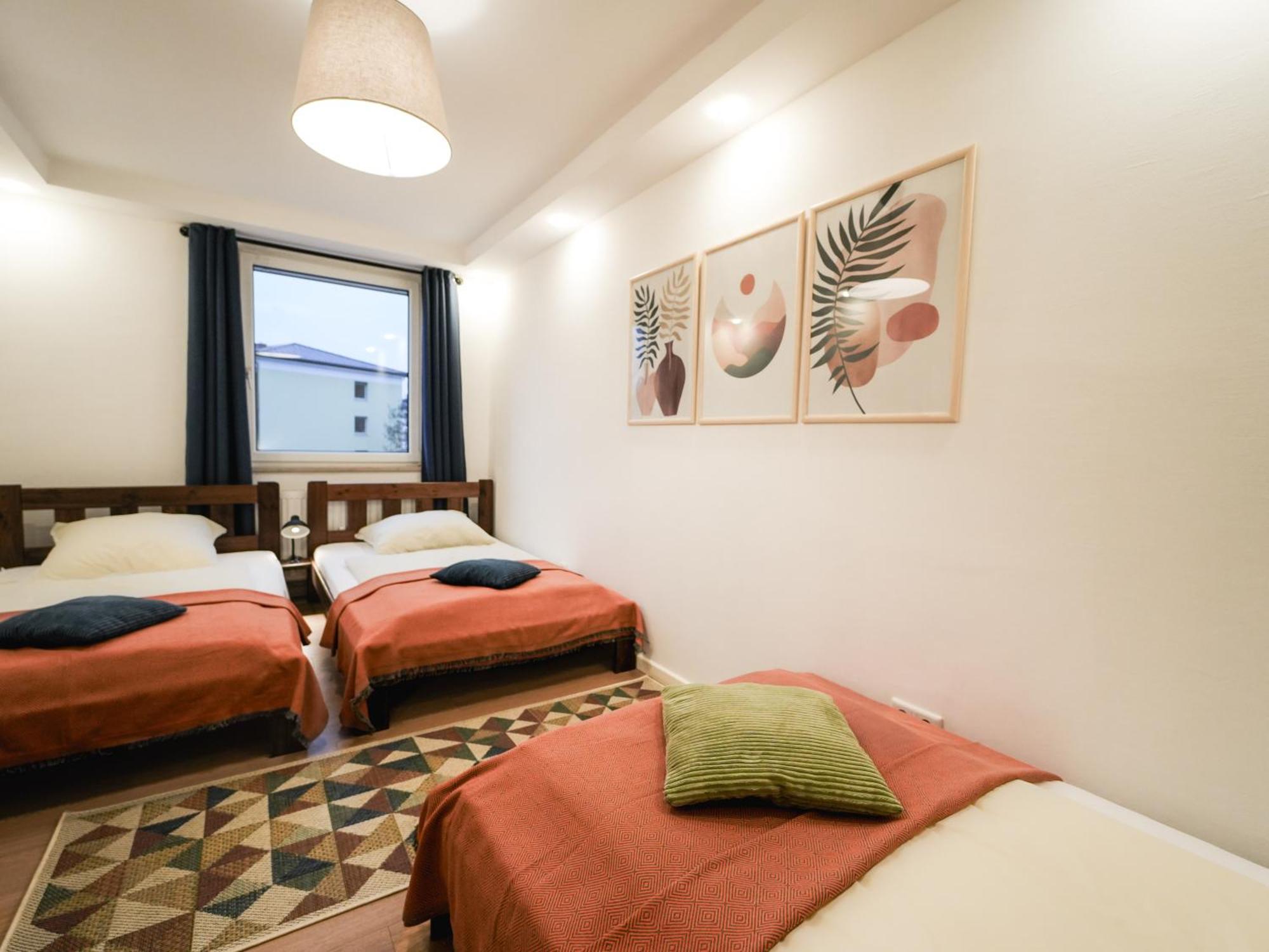 Homestay Easysuites *