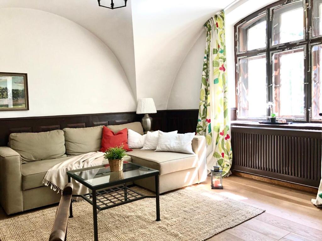 Schloss Mit Eigenem Garten Und Parkplatz G Apartment