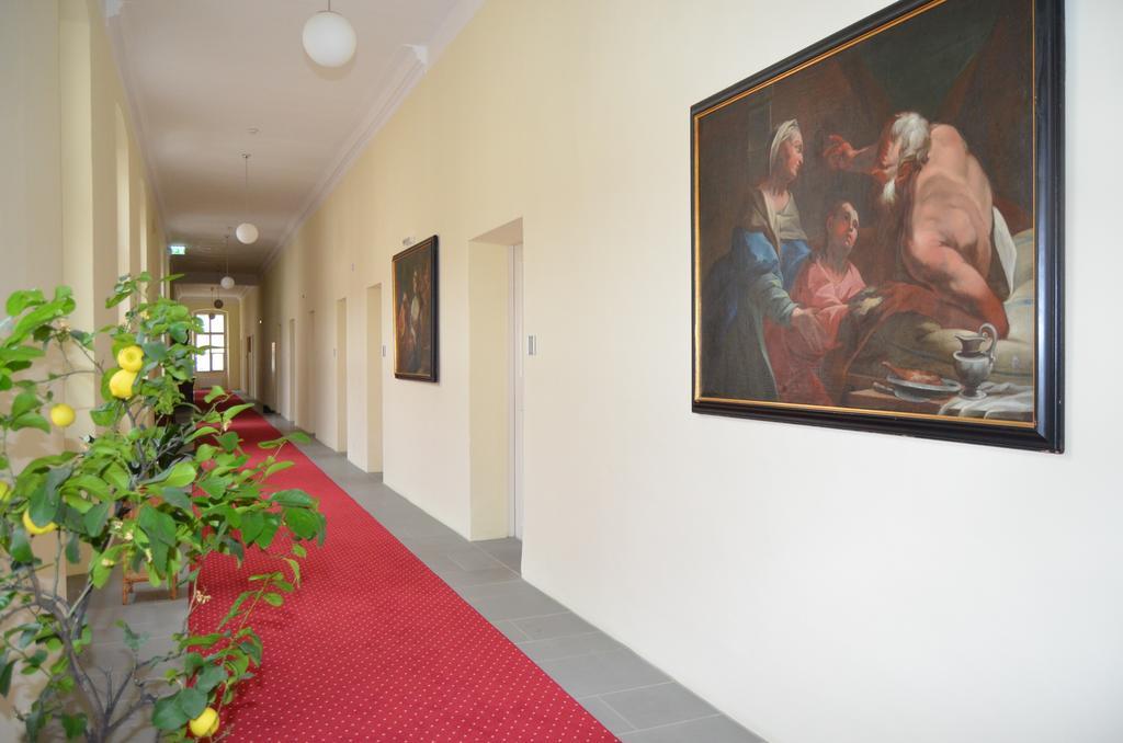 Gastehaus Im Priesterseminar Guest house