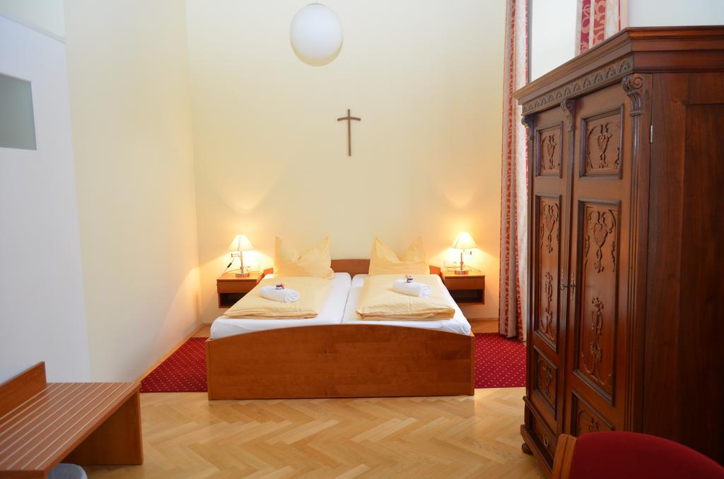 Gastehaus Im Priesterseminar 3* Salzburg