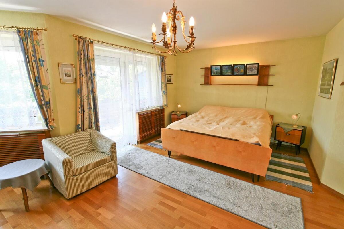 Exclusive House In