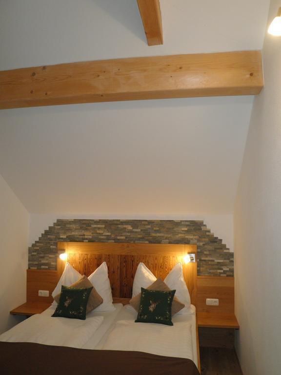 Guest house Ballwein 2*
