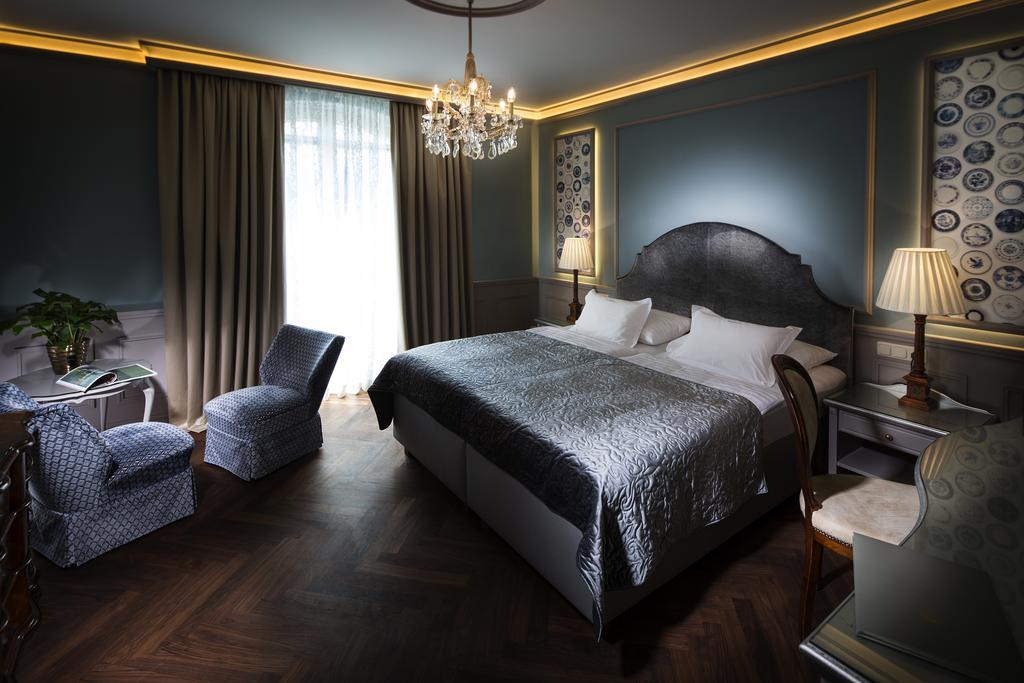 Bristol Hotel 5*