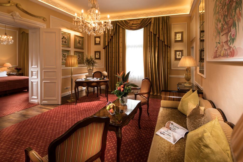 Bristol Hotel 5*