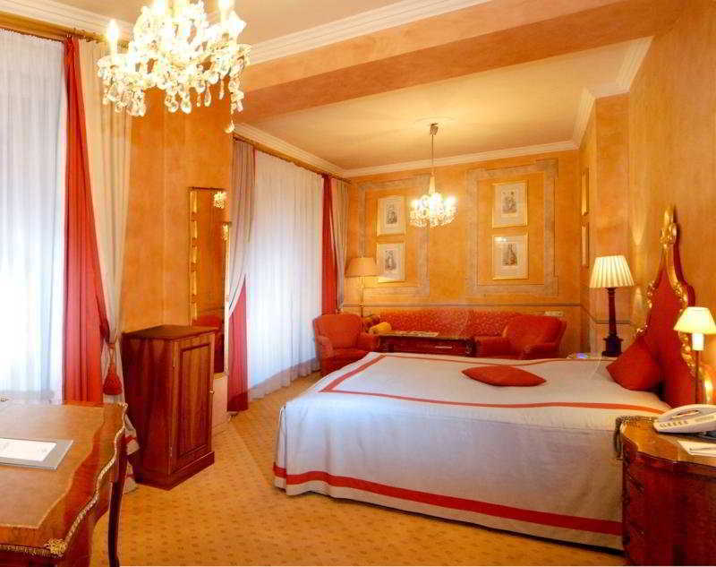 Hotel Bristol 5*