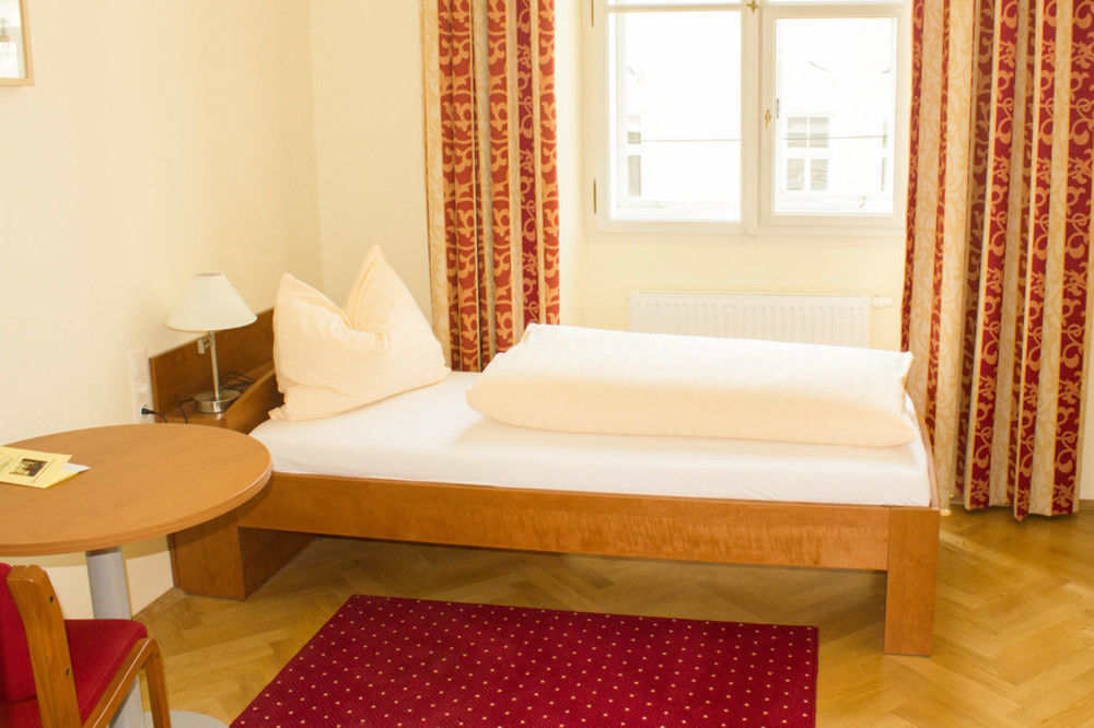 Gastehaus Im Priesterseminar Salzburg