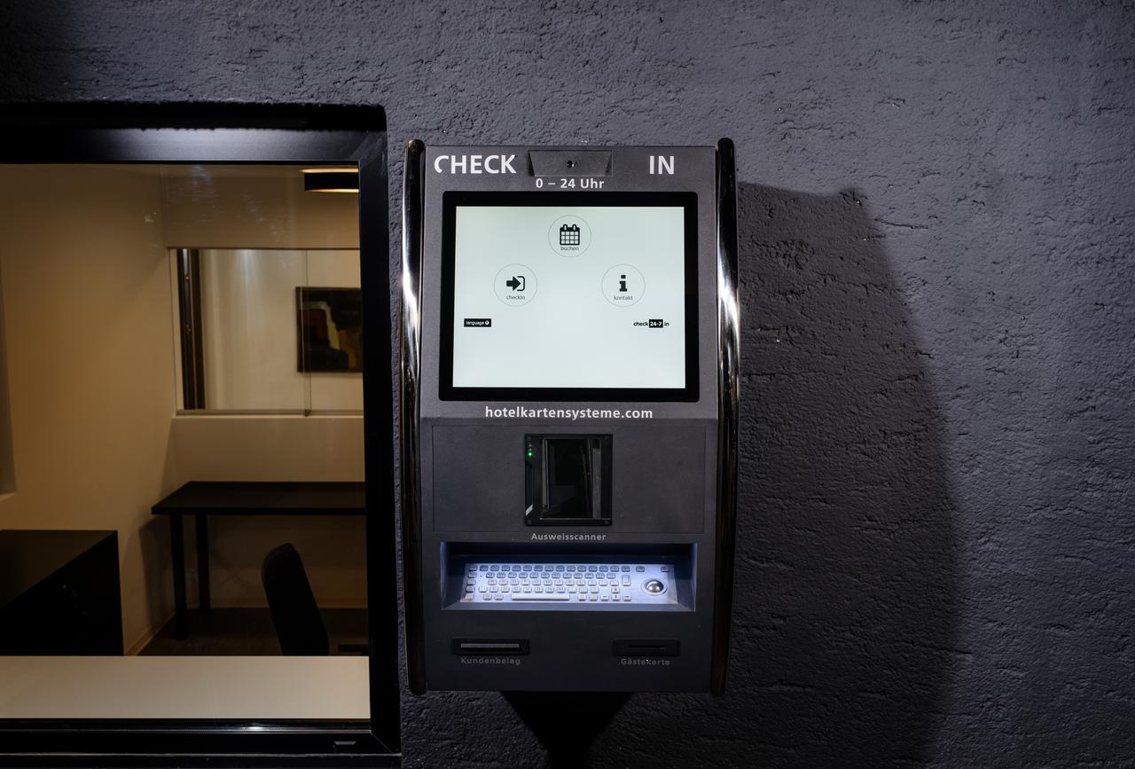 Blackhome I Contactless Check-in Aparthotel Salzburg