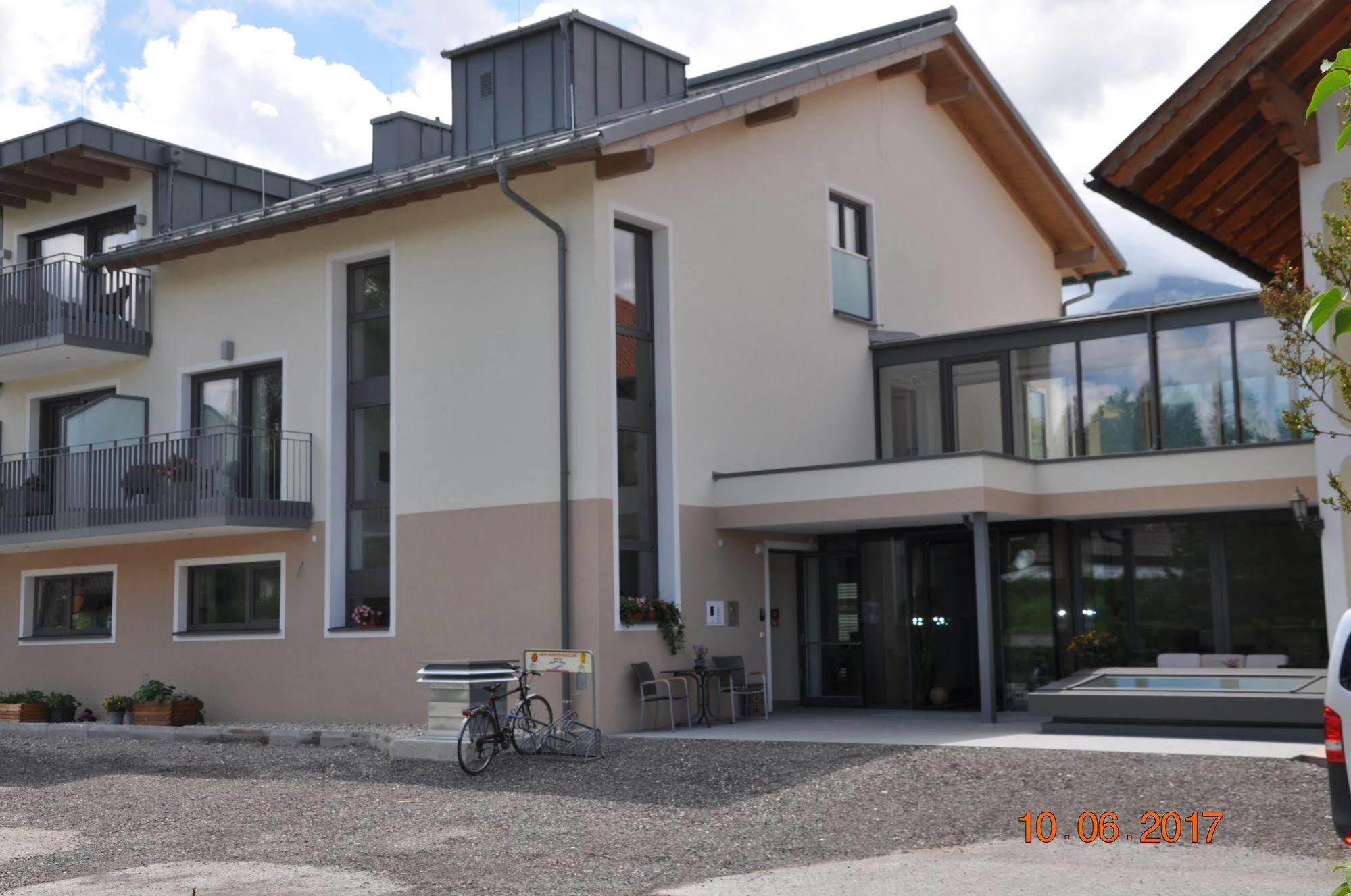 Frauenschuh Garni 4* Salzburg