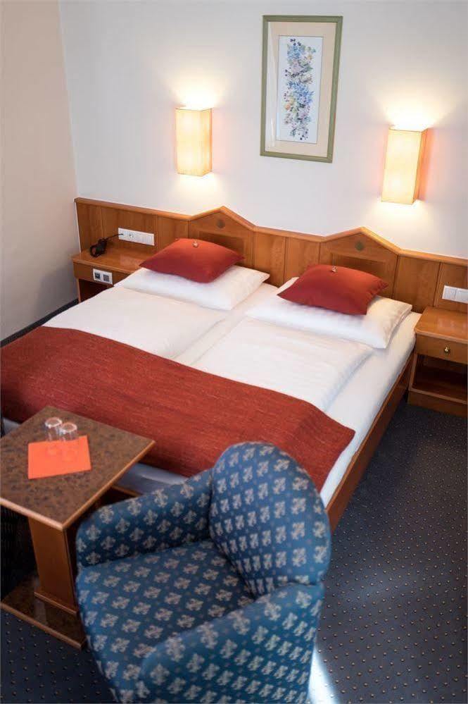 Doktorschlossl Hotel 2*