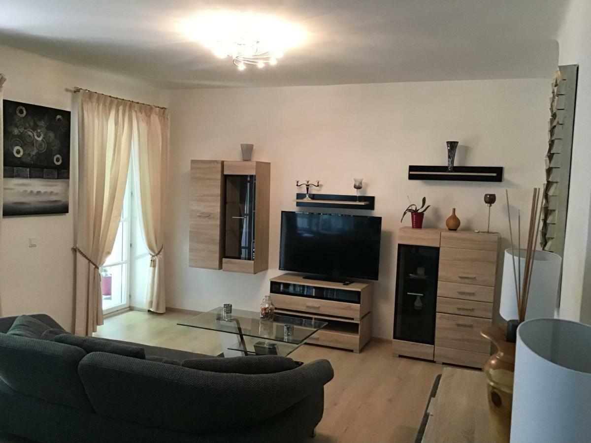 Apartment Old Town Mozart 4