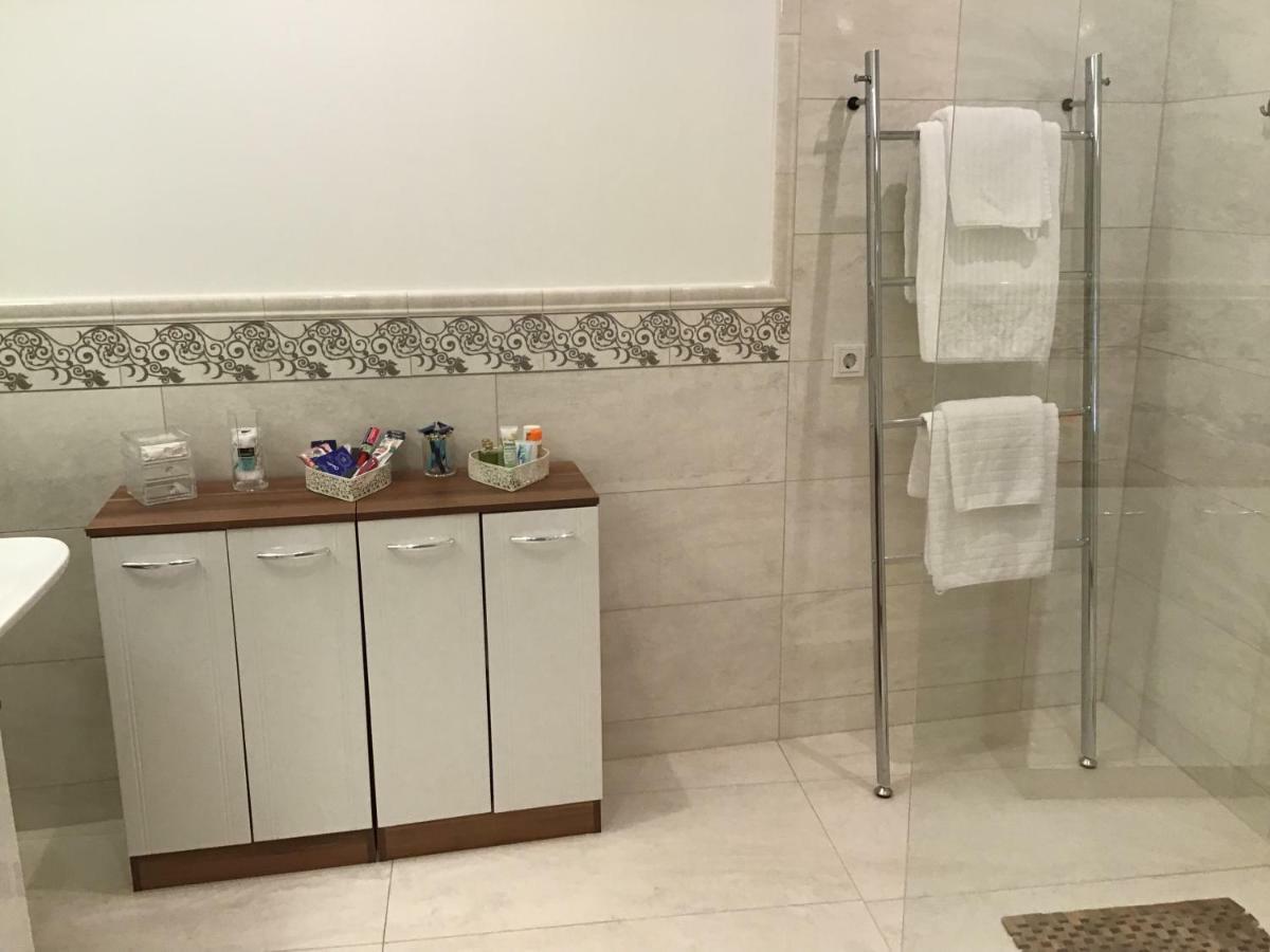 Apartment Old Town Mozart 4 *