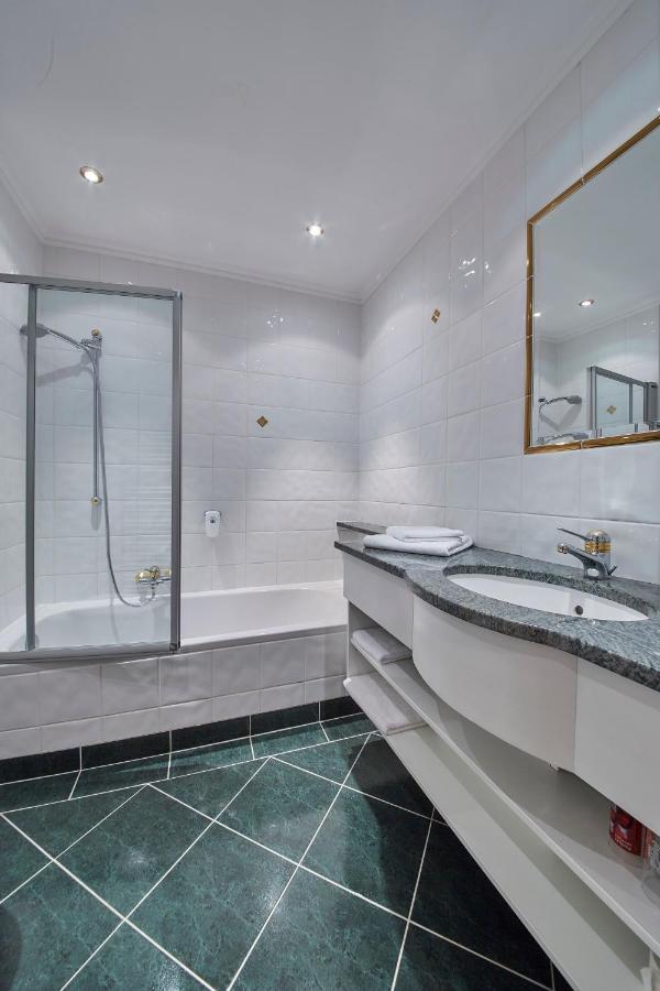Hotel Pflegerbruecke 3*