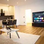 Dc Lofts I Modernes Loft In Der Stadt Salzburg Fuer Bis Zu 5 Personen