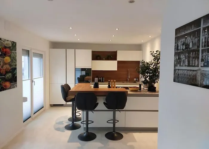 Modern Apartment - Perfectly Located