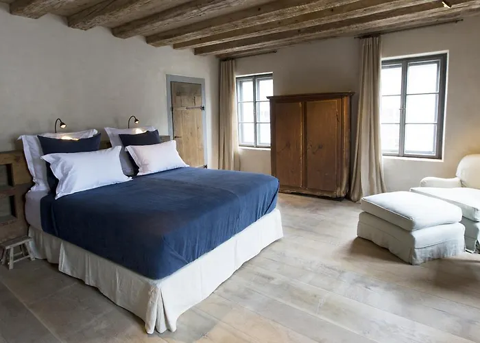Townhouse Weisses Kreuz Boutiquehotel